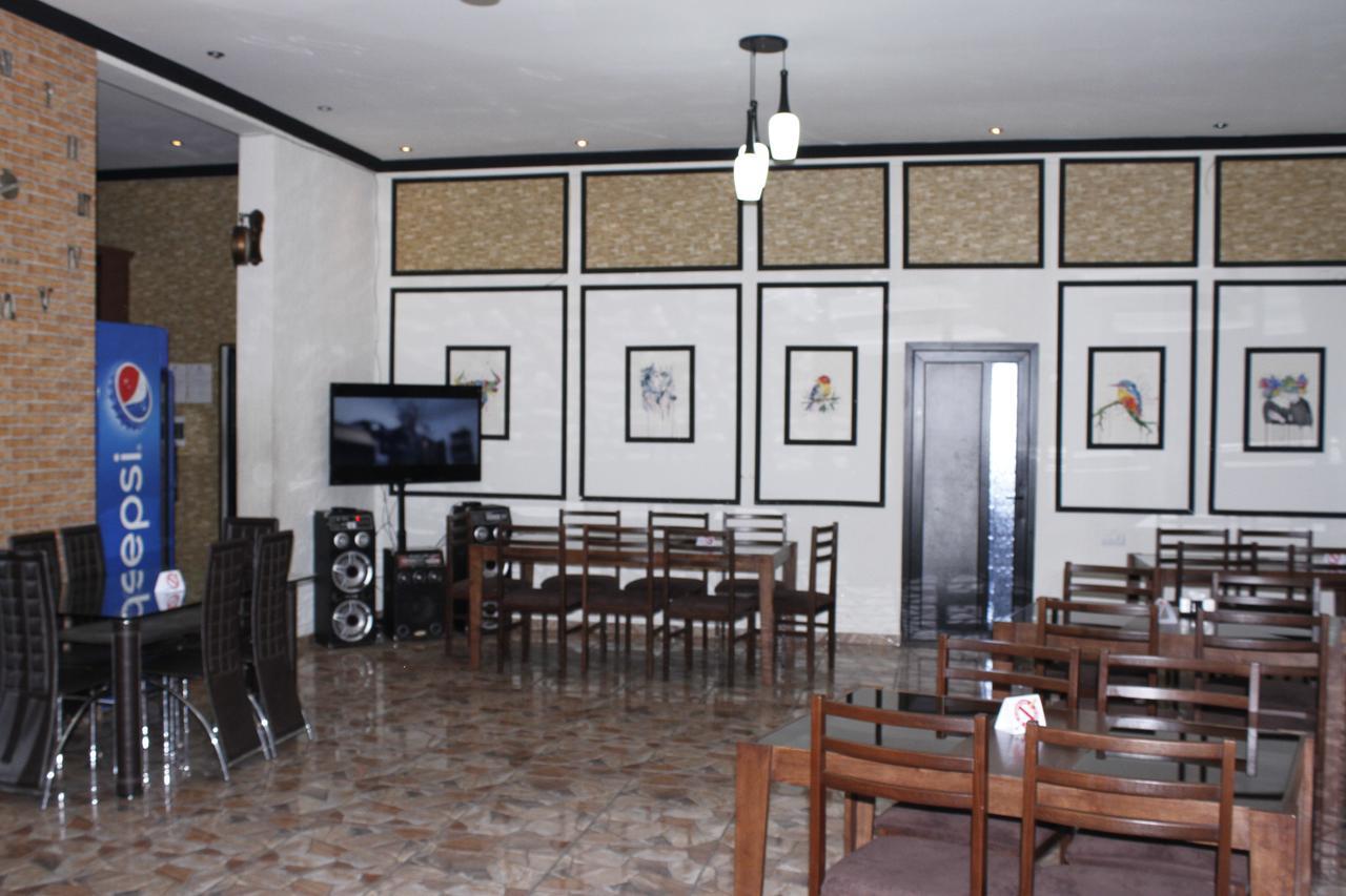 Hotel Fenix Complex Kapan Ngoại thất bức ảnh