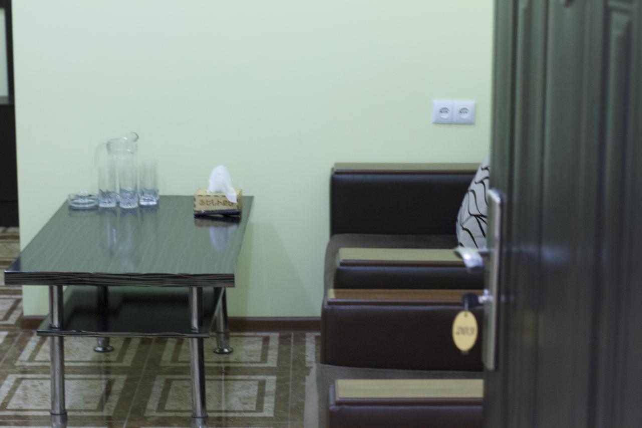 Hotel Fenix Complex Kapan Ngoại thất bức ảnh
